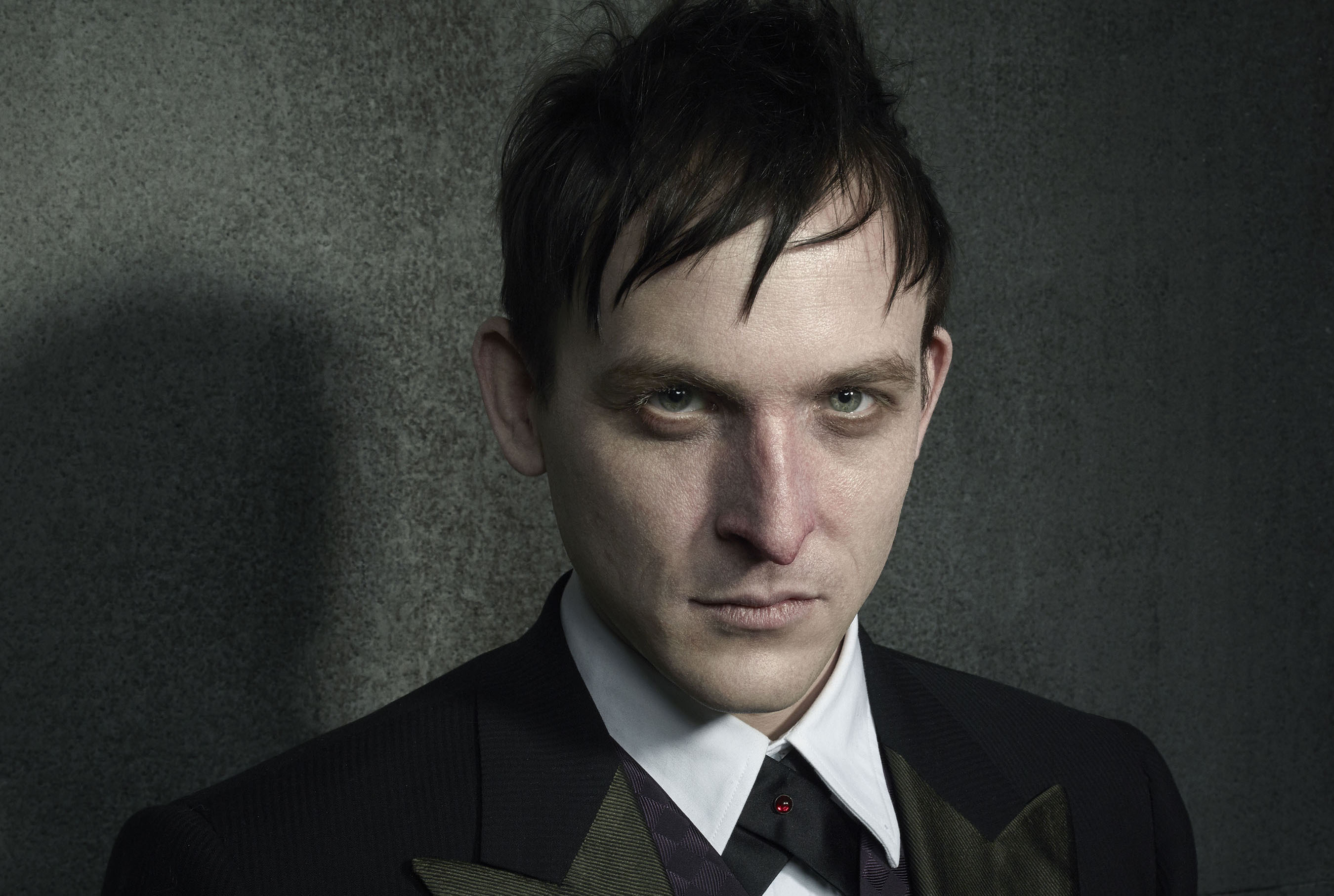 Metti un sera a New York a fianco del Pinguino di Gotham: Robin Lord Taylor  – The HotCorn