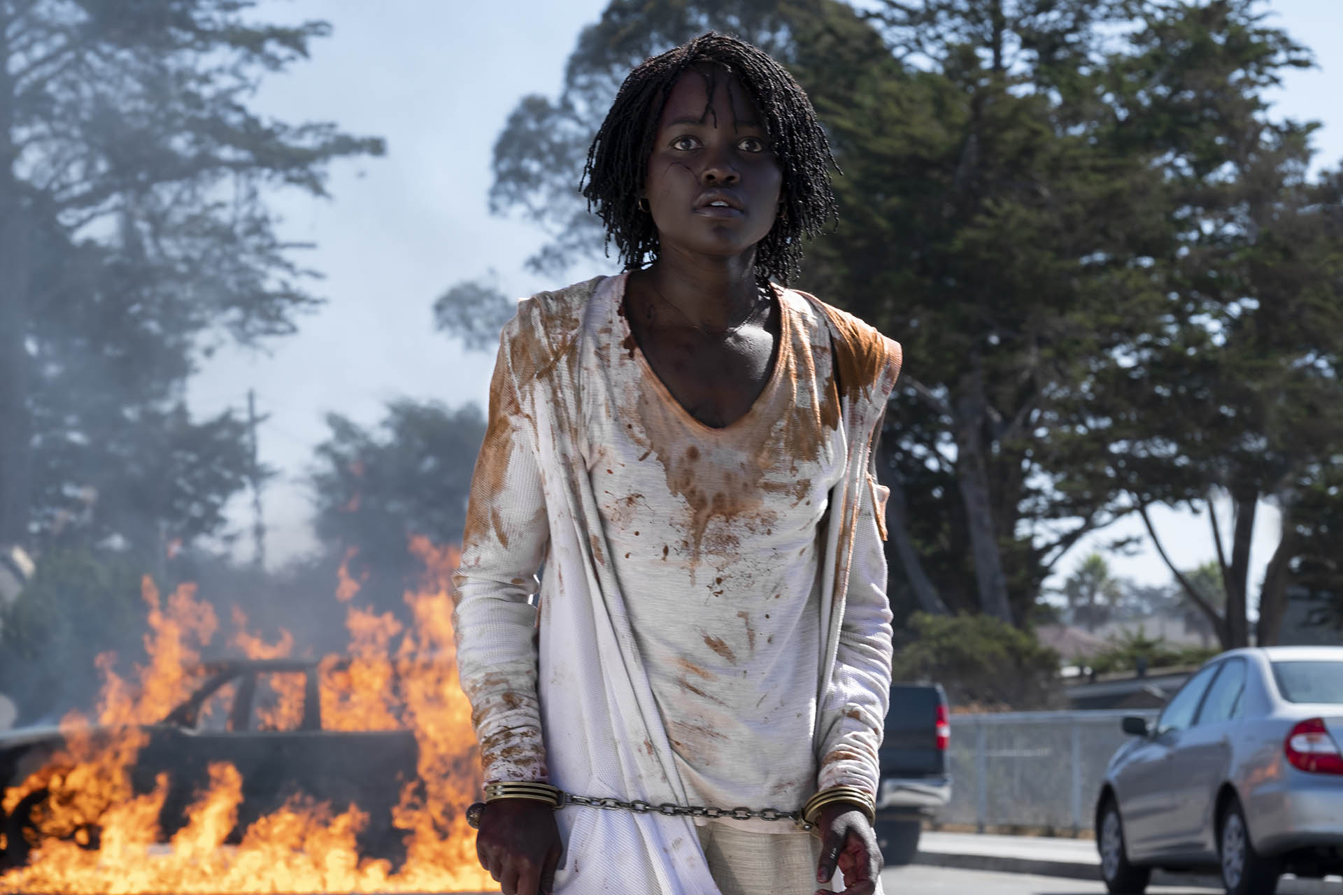 Noi, la protagonista Lupita Nyong'o in una scena del film