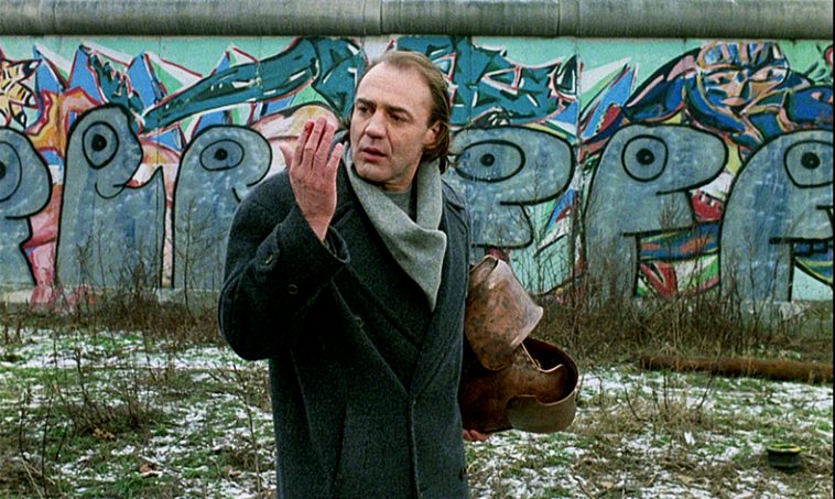 Con Texas In Un Famoso Film Di Wim Wenders