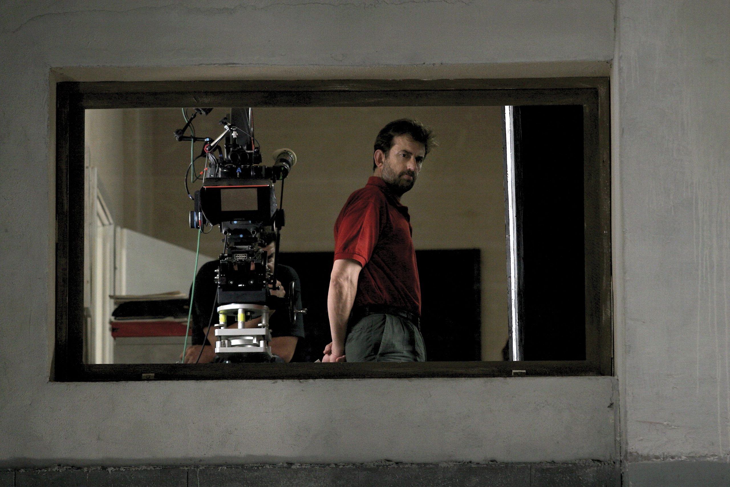 Nanni Moretti sul set de Il Caimano. Il film è stato girato in parte negli studi del Cine-Tv Rossellini