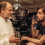 Woody Harrelson e Ruben Östlund sul set di Triangle of Sadness