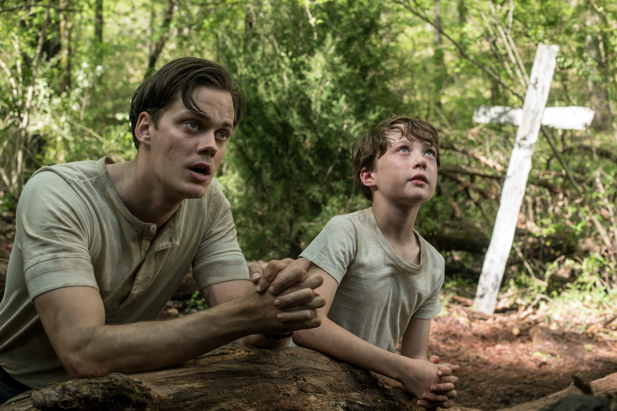 Bill Skarsgård è Willard Russell, Michael Banks Repeta è Arvin Russell da piccolo