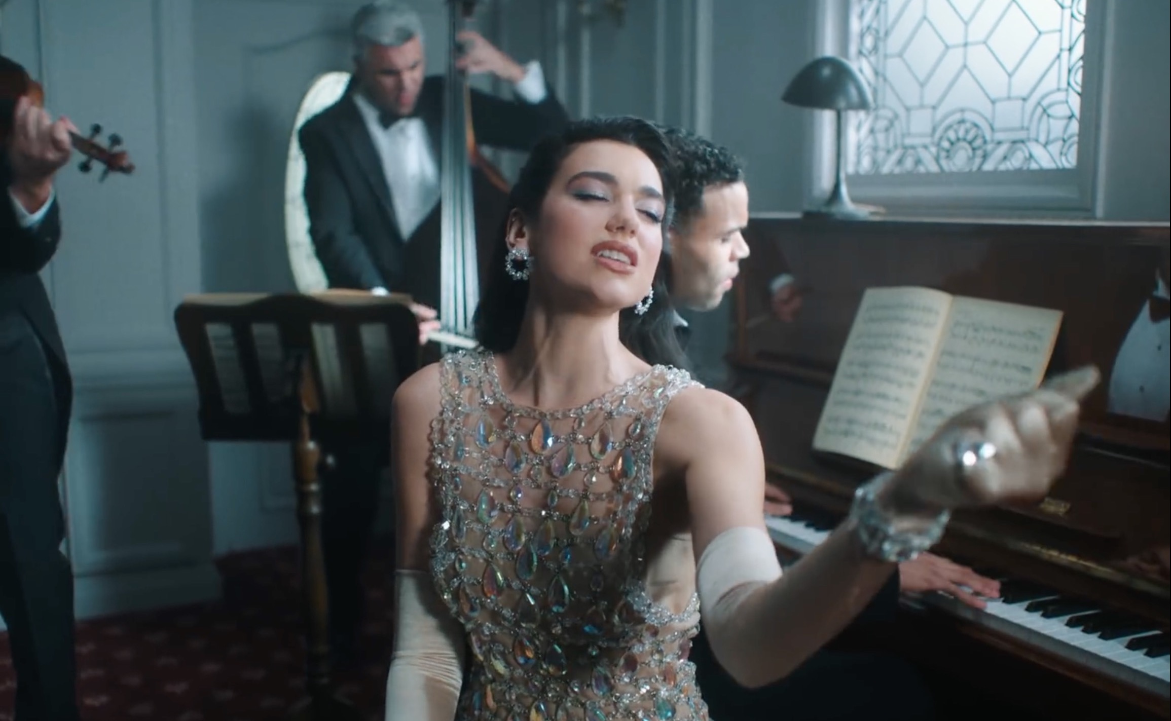 Dua Lipa