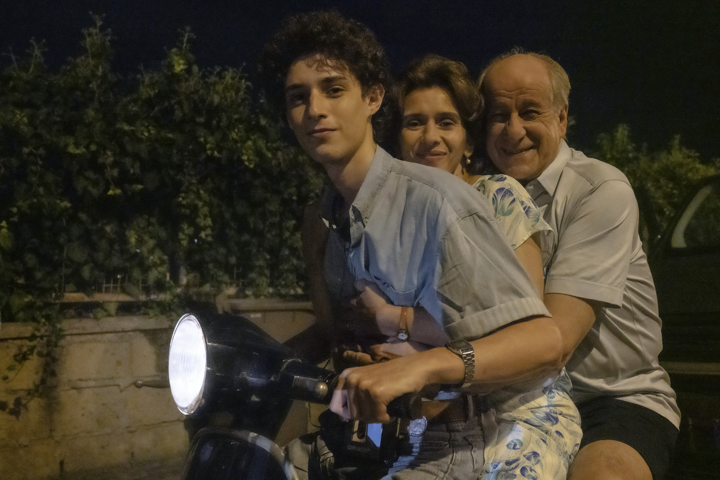 Ritratto di famiglia: Filippo Scotti, Teresa Saponangelo e Toni Servillo
