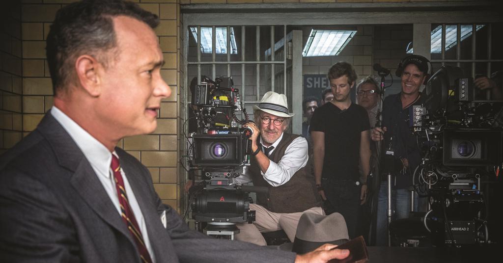 Tom Hanks e Steven Spielberg sul set de Il Ponte delle Spie