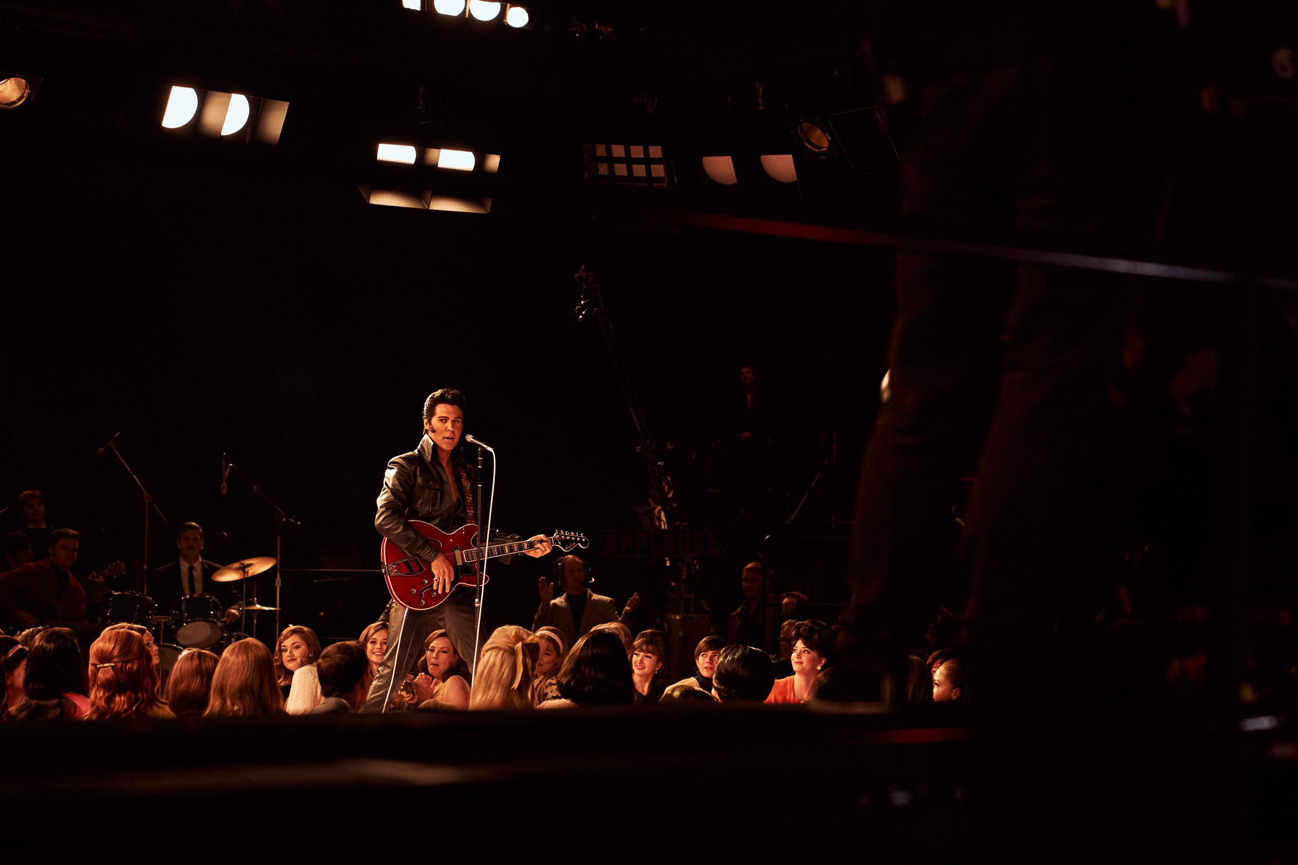 Justin Butler è Elvis Aaron Presley