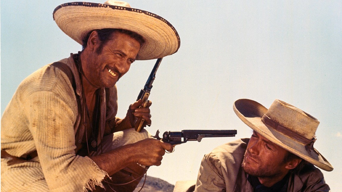 Eli Wallach e Clint Eastwood in una scena de Il buono il brutto il cattivo
