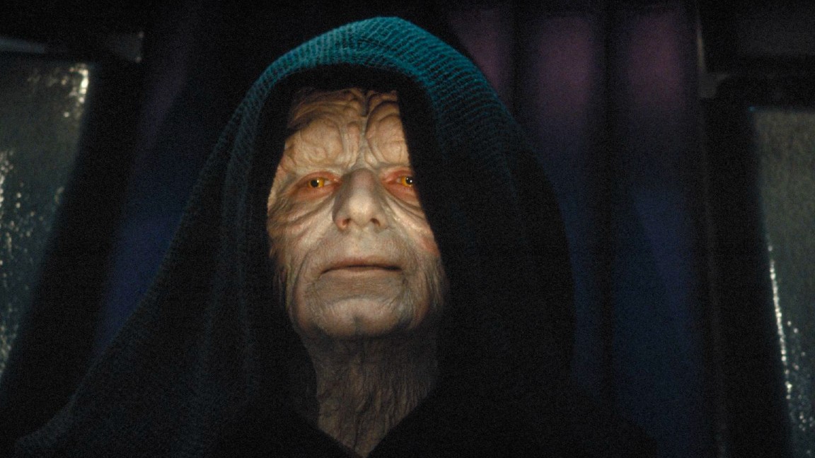Ian McDiarmid è l'Imperatore Palpatine in una scena di Star Wars: Episodio VI - Il Ritorno dello Jedi