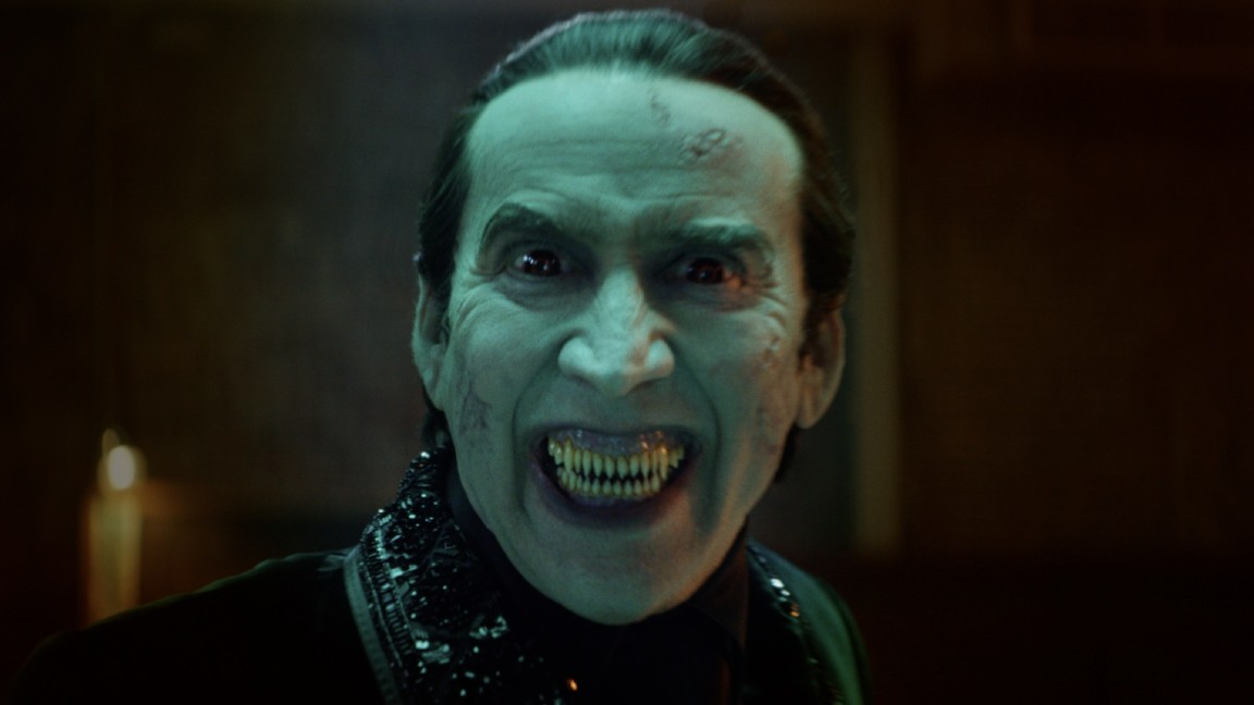 Nicolas Cage è Dracula trentuno anni dopo l'horror gotico dello zio Francis Ford Coppola: Dracula di Bram Stoker